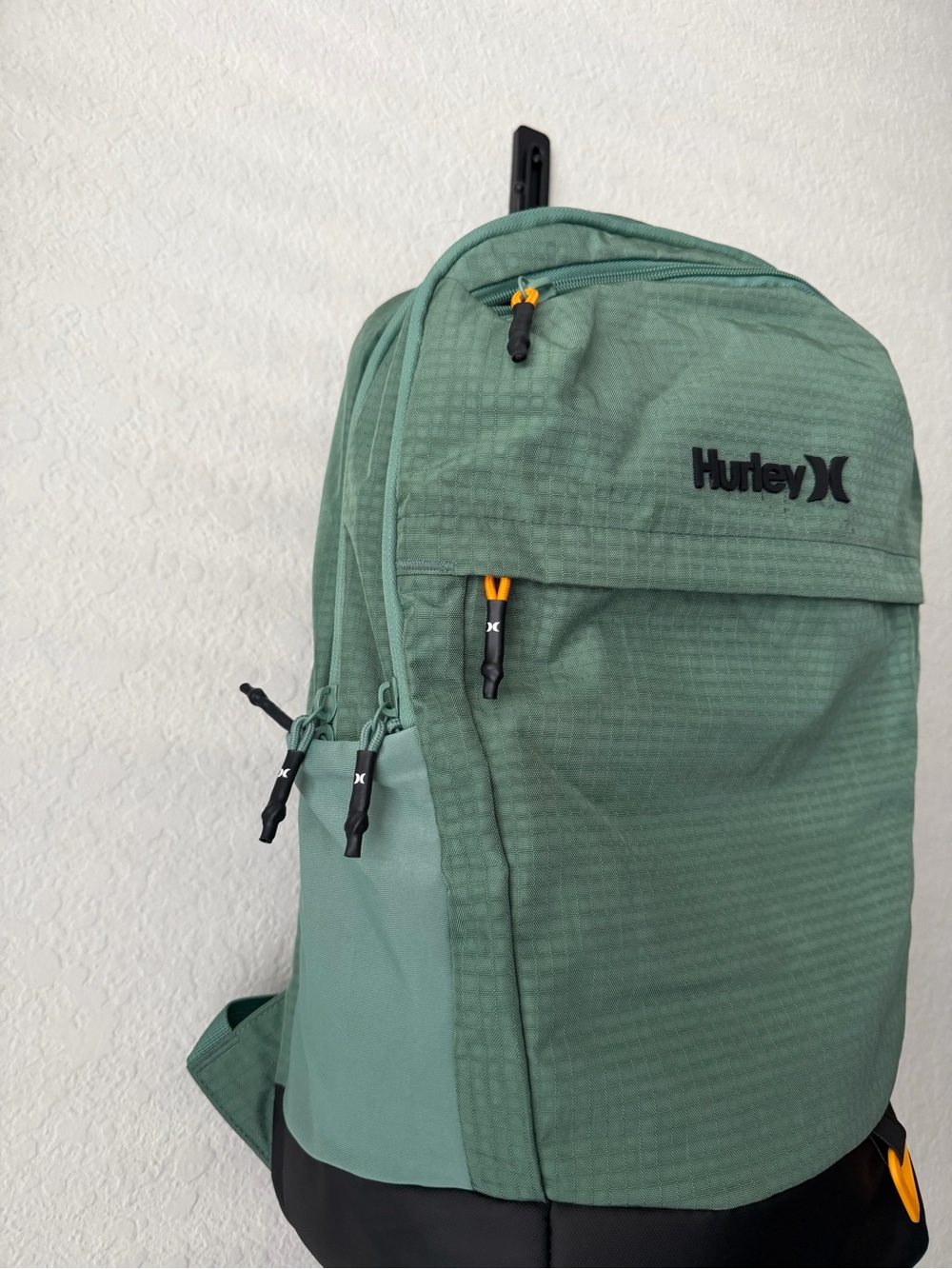 Hurley Peak Backpack NWT - Picture 8 of 10